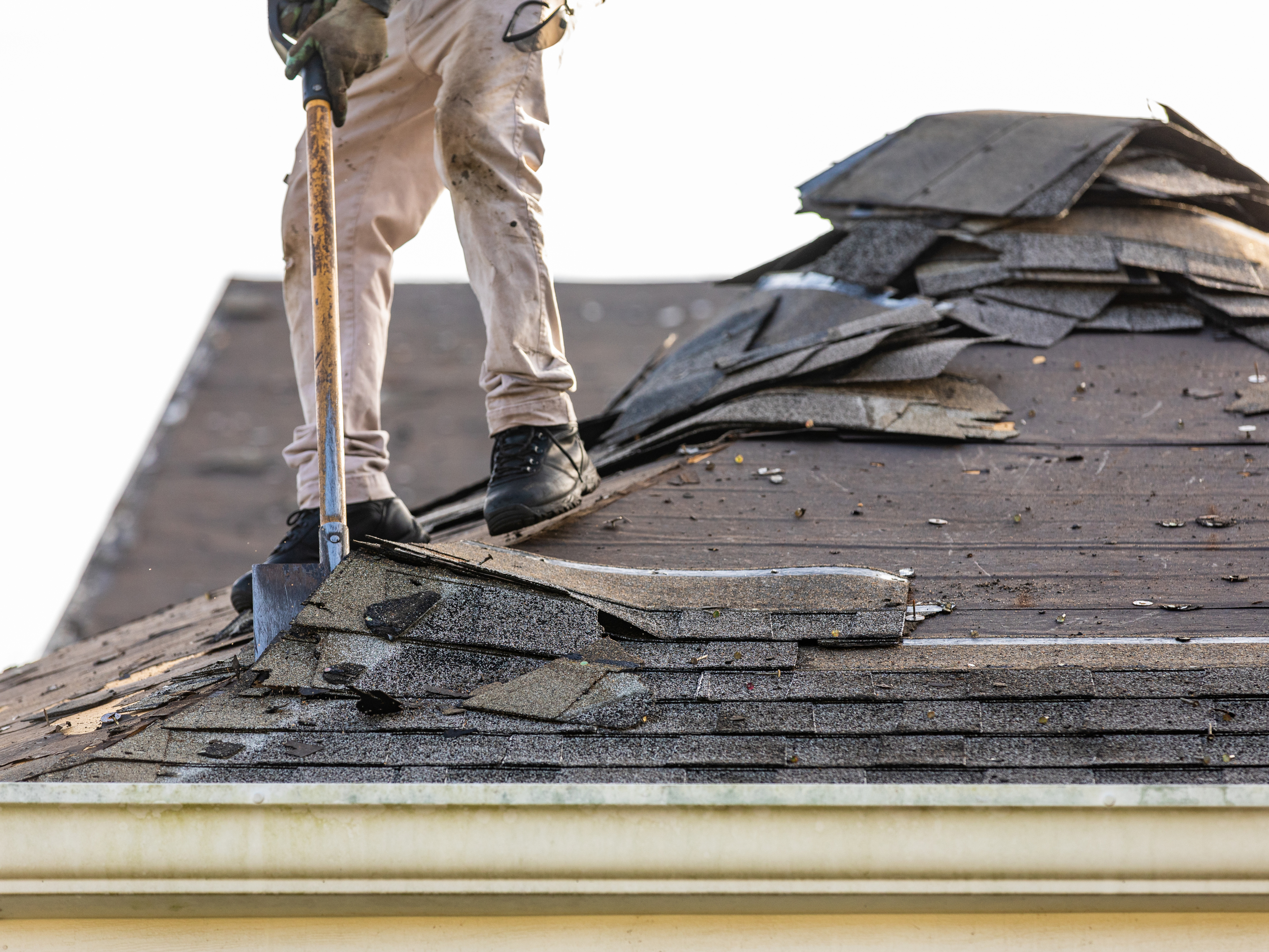 Full Roof Replacement vs. Overlay Which is Right for You | Full Roof Replacement vs Roof Overlay