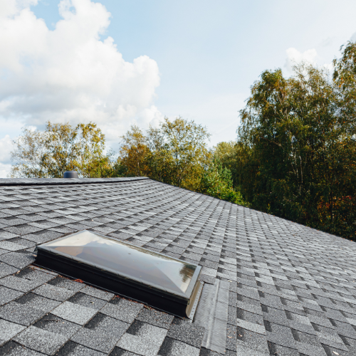 What Is the Truth Behind These 7 Roofing Myths?