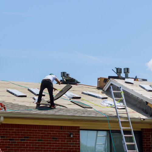 What Is the Truth Behind These 7 Roofing Myths?