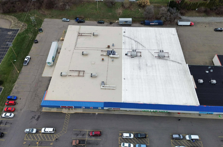 What Is a Flat Roof What Are the Advantages and Disadvantages of Flat Roofing Systems?