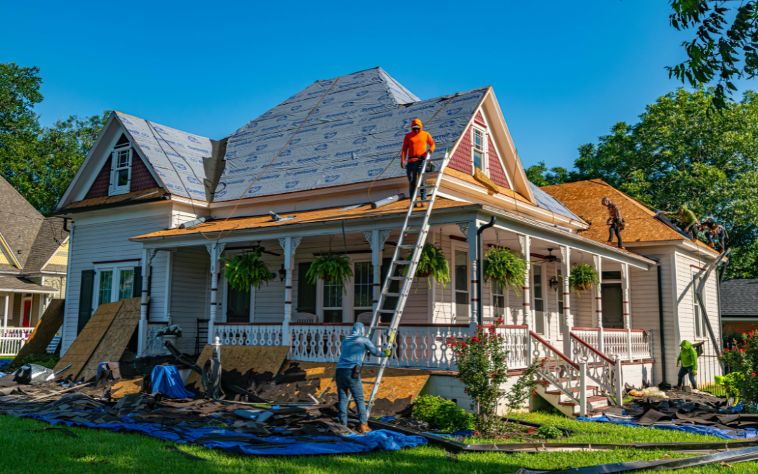 What Is the Truth Behind These 7 Roofing Myths?