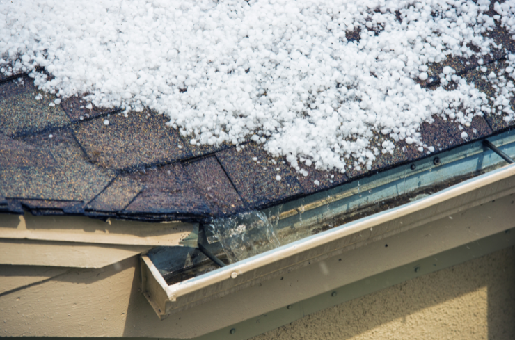 What Should Be on Your New Year Roof Maintenance Checklist