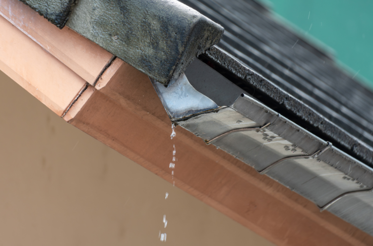Sagging Gutters and Cracked Soffits: Small Issues, Big Consequences
